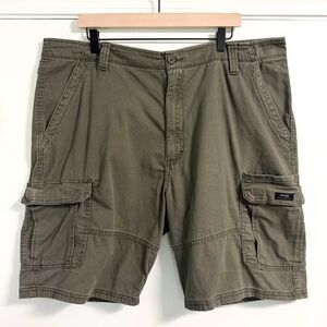 Wrangler Cargo Shorts Cotton Stretch Olive Relaxed Fit Waist 42 Outdoor Utility